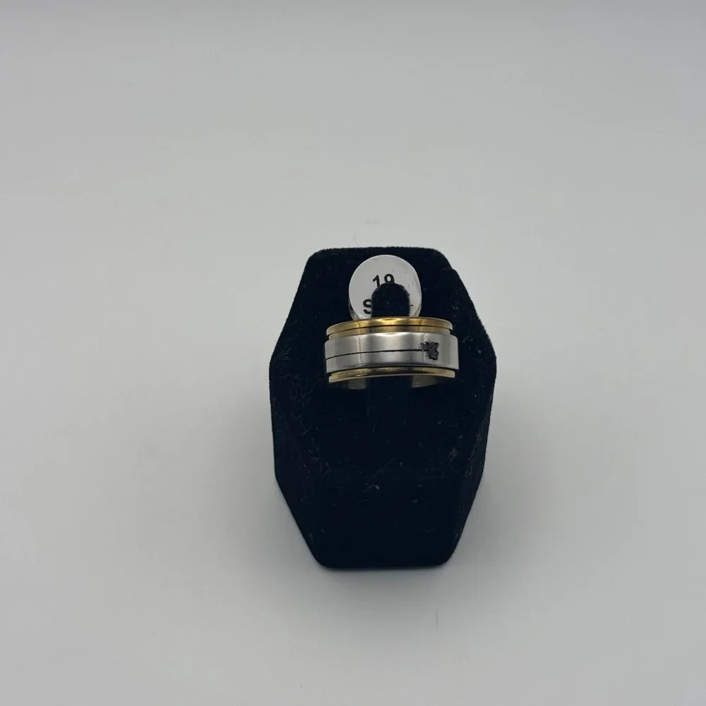 Playboy Bunny Logo‎ Spinner Ring Mens Size 9 Silver Gold Tone Band Y2K Edgy